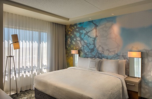 Winnipeg Hotel | Discover Comfort at Courtyard by Marriott Winnipeg Airport