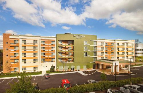 Northwest Yonkers Hotel | Welcoming Courtyard by Marriott Yonkers near Family-Friendly Fun