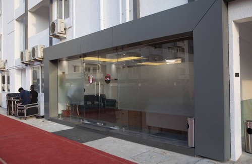 Suluru Apartment | Comfortable Stay at Courtyard By Yuhi with Pool & Breakfast