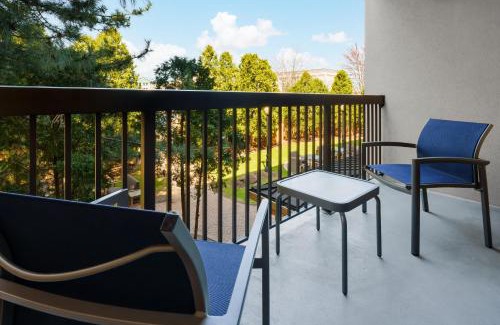 Bedford Park Hotel | Convenient Courtyard Chicago Midway Airport for Your Stay