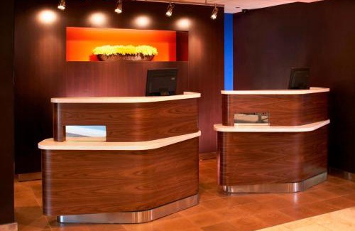 Independence Hotel | Relaxing Retreat at Courtyard Cleveland Independence