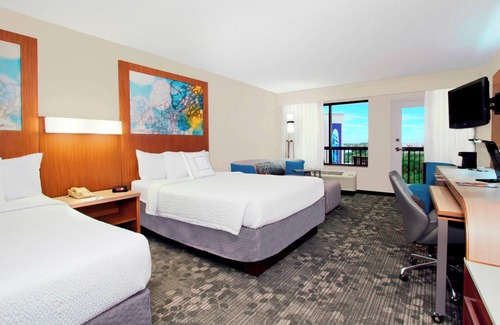 Cocoa Beach Hotel | Prime Location Hotel with Spa & Pool Near Cocoa Beach