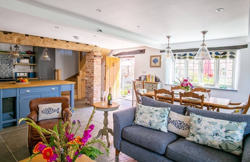 Horton Cottage | Cozy Courtyard Cottage: Pet Friendly Stay Near Gastro Pub