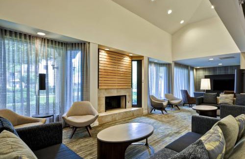 Dallas Design District Hotel | Comfortable Stay at Courtyard Dallas Medical Market Center