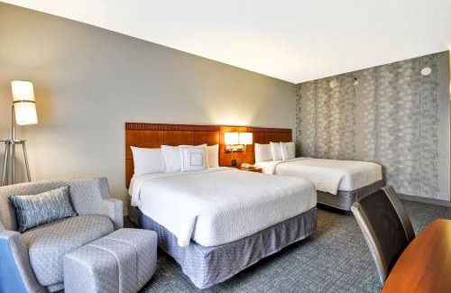Dallas Design District Hotel | Comfortable Stay at Courtyard Dallas Medical Market Center