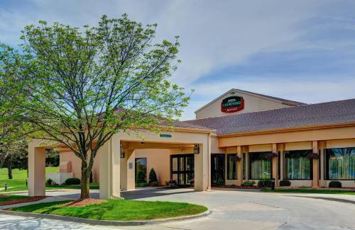 Clive Hotel | Comfortable Stay at Courtyard Des Moines West/Clive