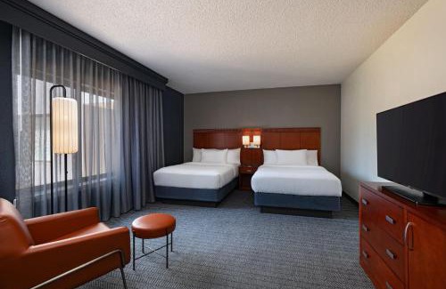 Fort Worth Hotel | Relax at Courtyard Fort Worth University Drive with Pool Access