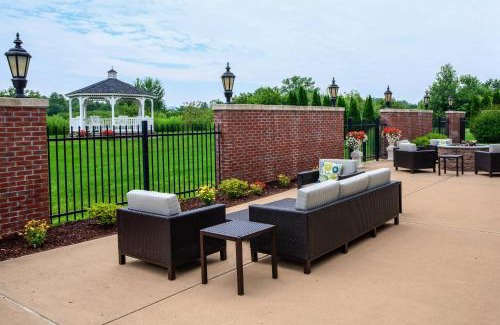 Hadley Hotel | Explore Inviting Hotels in Hadley, MA with Family-Friendly Amenities
