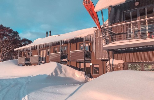 Perisher Valley Apartment | Discover Courtyard Loft 13: Your Ideal Family Retreat
