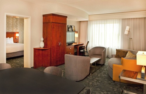 Gettysburg Hotel | Top-Rated Courtyard Marriott Gettysburg with Pool & Spa