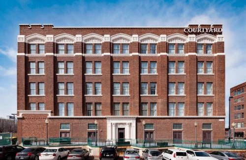 Downtown Omaha Hotel | Discover Comfort at Courtyard Omaha Downtown/Old Market