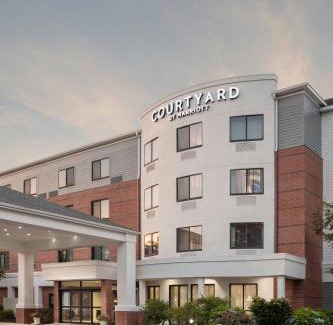 South Portland Hotel | Discover Comfort at Courtyard by Marriott Portland Airport