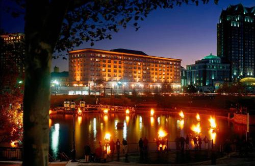 Downtown Hotel | Discover Comfort at Courtyard Providence Downtown Hotel