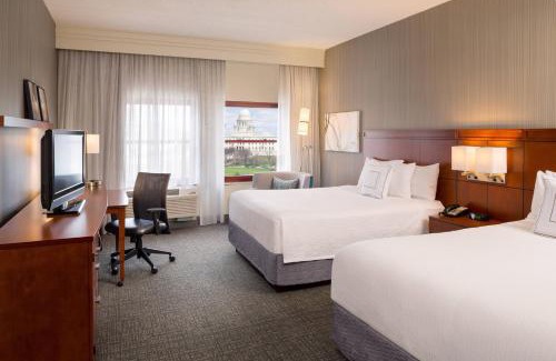 Downtown Hotel | Discover Comfort at Courtyard Providence Downtown Hotel