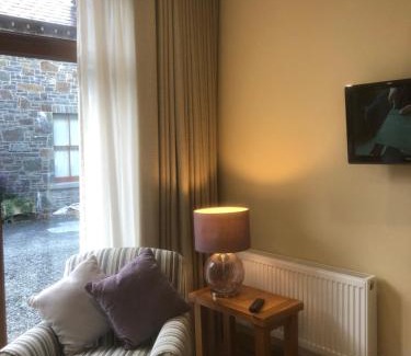 Armagh Apartment | Guest Rated 9.5/10 at Courtyard Studio Armagh City