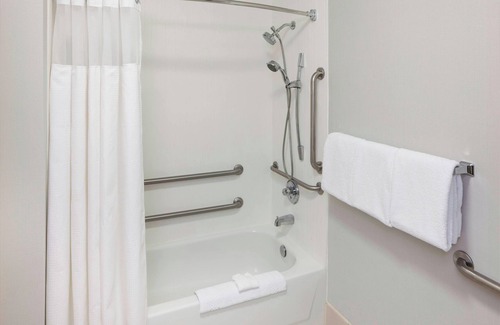 Tuscaloosa Hotel | Comfortable Courtyard Tuscaloosa with Spa & Pool Access