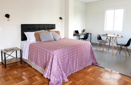 Higienopolis Apartment | CoVívere: Pet-Friendly Retreat with Kitchen Access