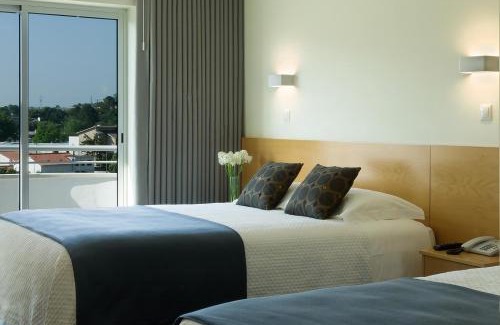 Fatima Hotel | Welcoming Cova da Iria Hotel with Family-Friendly Amenities