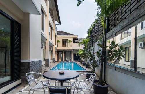 Ragunan Apartment | Family-Friendly Cove Arimbi with Pool Access and Great Reviews