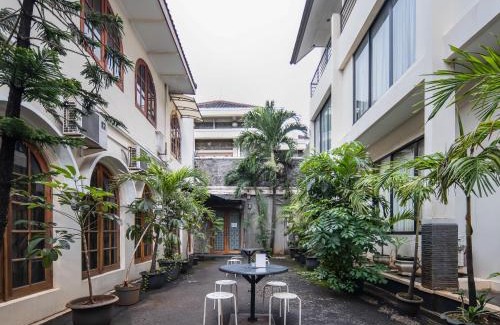 Ragunan Apartment | Family-Friendly Cove Arimbi with Pool Access and Great Reviews