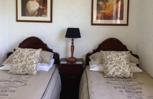 St Helens House | Cove Cottage on the Esplanade