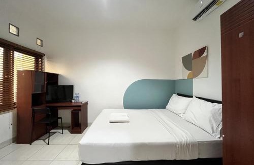 Kemanggisan Hotel | Cove Melita