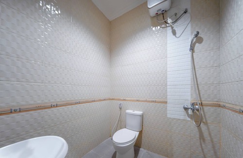 Kemanggisan Hotel | Cove Melita