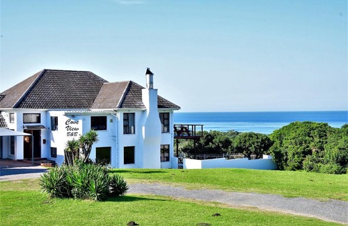 East London Bed & Breakfast | Welcome to Cove View B&B with Oceanfront Pool & Beach