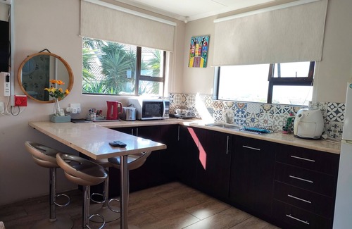 East London House | Unforgettable Stay at Cove View Bed & Breakfast - 10/10 Rating