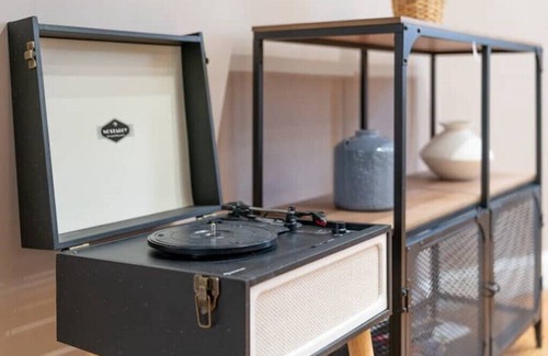 Holborn and Covent Garden Apartment | Charming Covent Garden Apartment with Spa & Breakfast