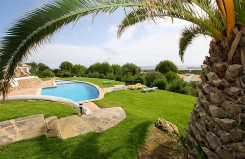 Coves Noves Apartment | Family-Friendly Coves Noves: Relaxing Escape in Menorca