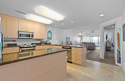 Biloxi Condo | Prime Gulf-Front Condo with Pool Deck and Ocean Views