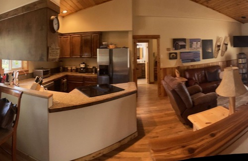 McCall House | Perfectly Located Hotel Near Town, Lake & Park - Guest Rated 9.8