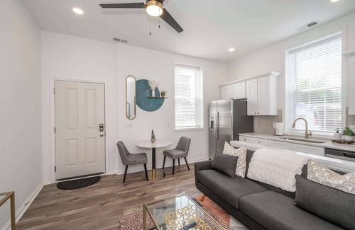 Covington Condo | Covington Charm 201 S