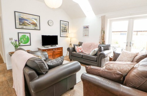 Thirsk House | Family-Friendly Cow Corner with Garden in Northallerton