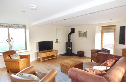 Clitheroe House | Pet-Friendly Retreat at Cow Hill Laith Barn - Rated 9.8/10