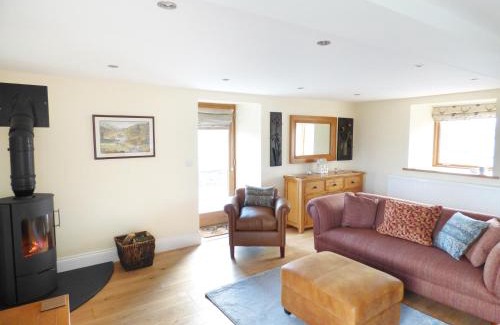 Clitheroe House | Pet-Friendly Retreat at Cow Hill Laith Barn - Rated 9.8/10