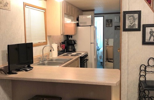 Pedernales Bend Cabin | Serene Cowboy Cabin with Lake Views - Perfect Weekend Escape