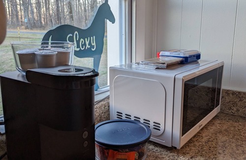 Florence House | Pet-Friendly Cowboy Cottage: Rated 10/10 by Guests