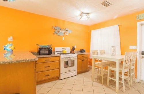 Surfside Historic District House | Prime Location: Cowboy Pool & Mini Golf Near the Beach