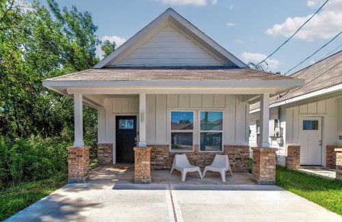Northeast Houston House | Cowboy Ranch House