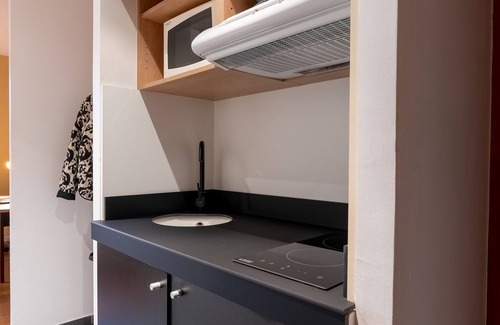 Haute-Borne Apartment | Discover Cowool Lille Villeneuve D'Ascq with Spa & Breakfast