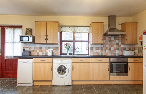 Camborne Cottage | Scenic Cowslip, Gwitihian with Views of St Ives Bay