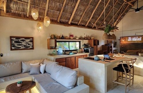 Boca de Iguanas Apartment | Beautiful Oceanfront Retreat at Coyul House with Pool