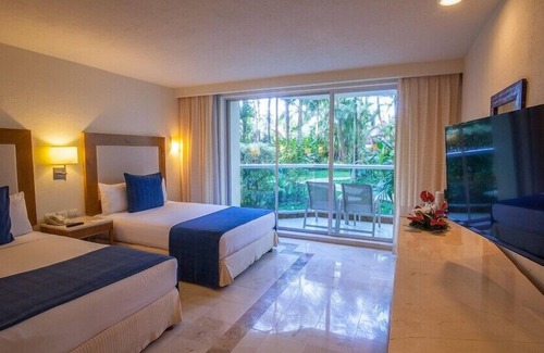 Cozumel Hotel | Private Cozumel Island Studio with Pool & Hot Tub Oasis