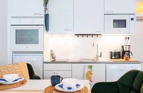 Myyrmaki Apartment | Inviting 1-Bed Super Flat Near Helsinki with Breakfast