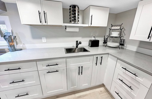 Vauxhall Apartment | Cozy 1 bedroom, 40 mins NYC, 15 to EWR, 10 min to golf course & Maplewood center