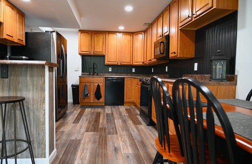 West Chester Apartment | Cozy 1-bedroom apartment with AC and WiFi, secluded, private, and professional