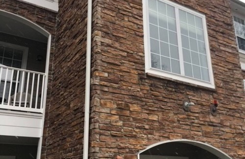 Foxboro Apartment | Cozy 1-bedroom Apartment with fitness room and AC in charming Foxborough