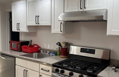 New Haven Apartment | Inviting 1-Bedroom with Water Views & Premium Amenities